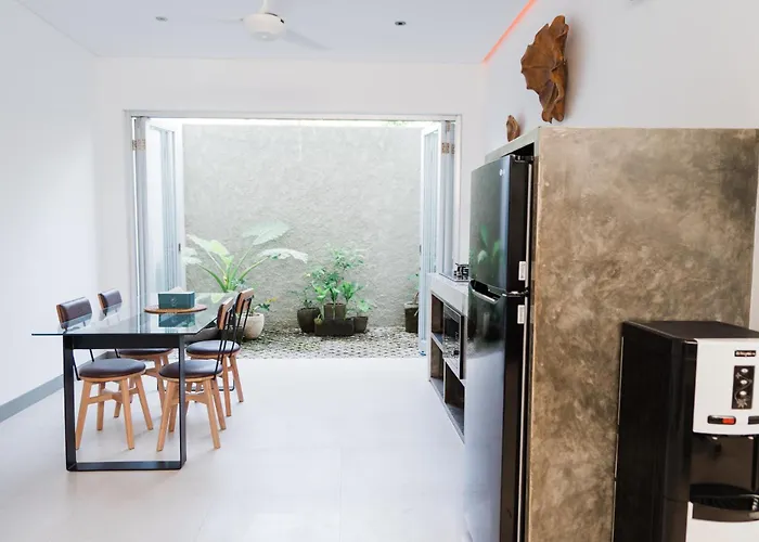 Apartment 2 Bedroom -1 *