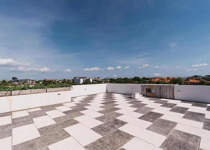 2 Bedroom -1 Apartment *