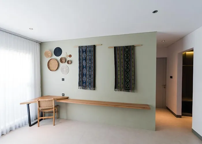 Apartment 2 Bedroom -1 *